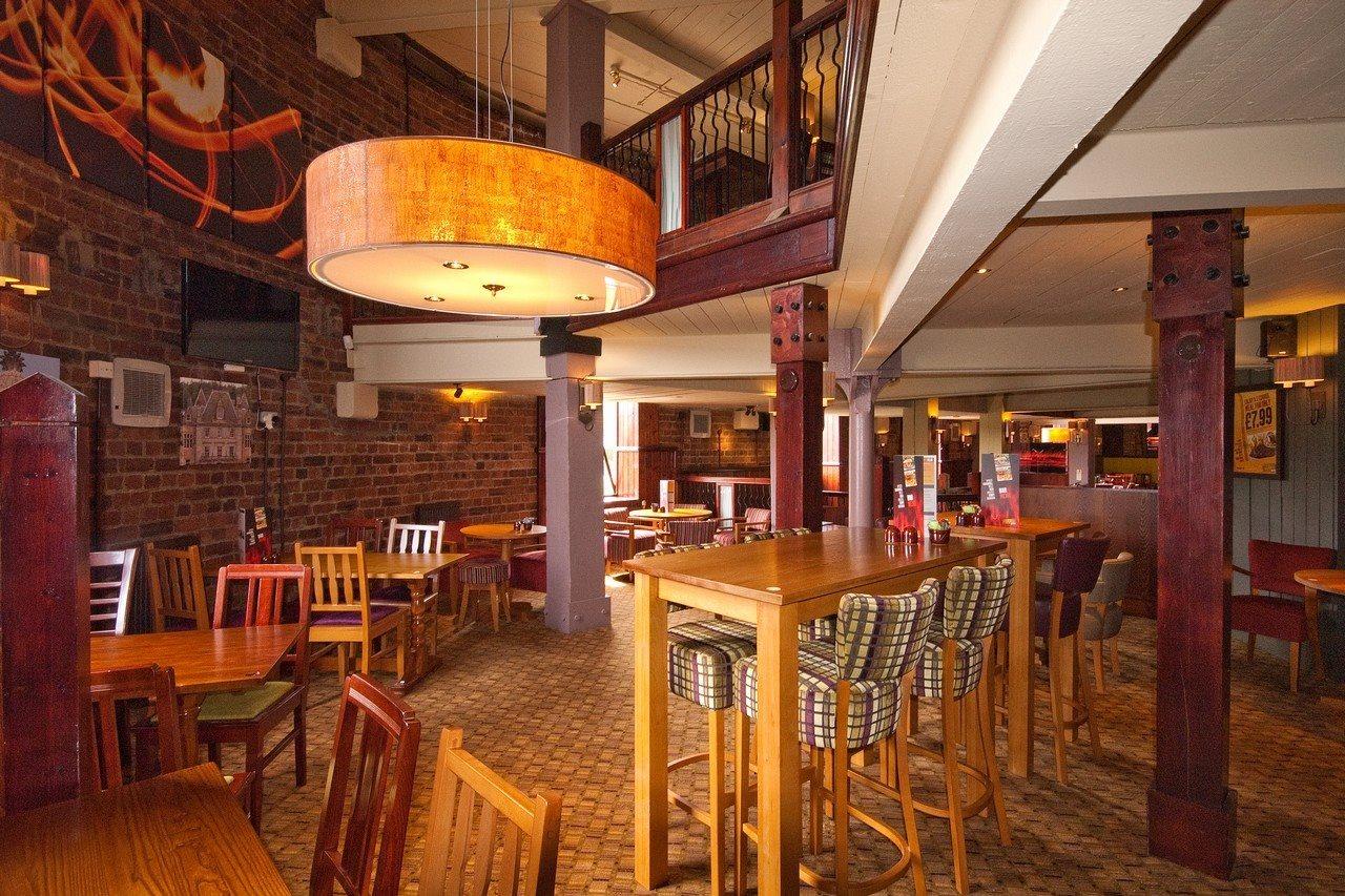 Premier Inn Falkirk Central Camelon Экстерьер фото
