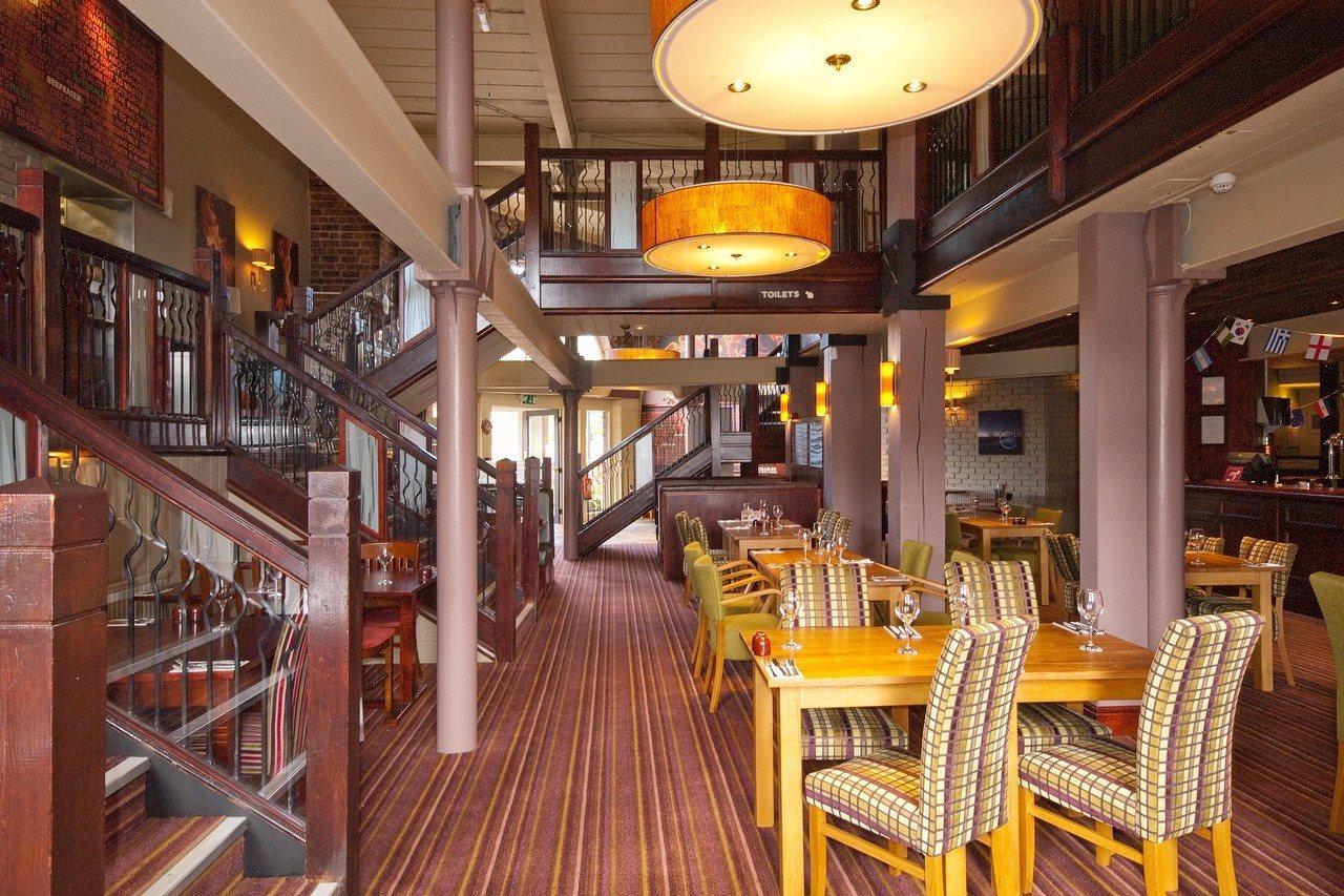 Premier Inn Falkirk Central Camelon Экстерьер фото